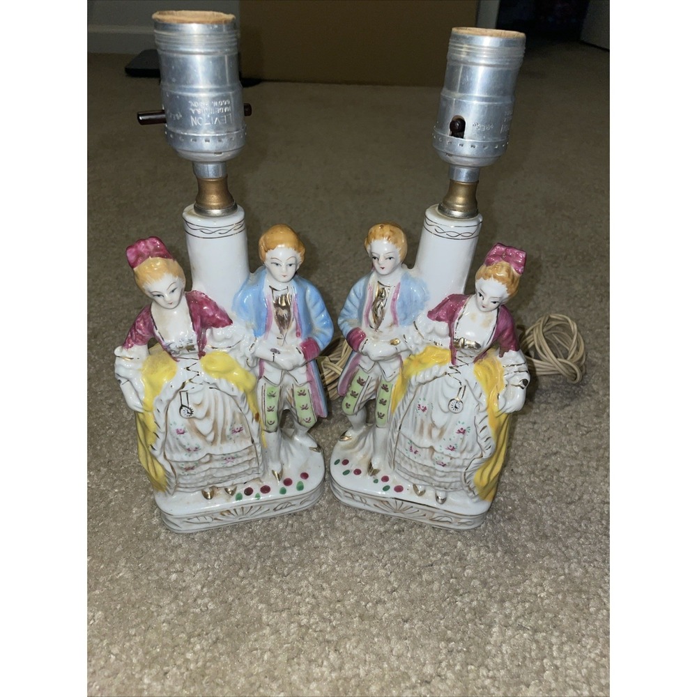 Vintage Porcelain Colonial Couple Table Lamps Pair Hand Painted Made in Japan